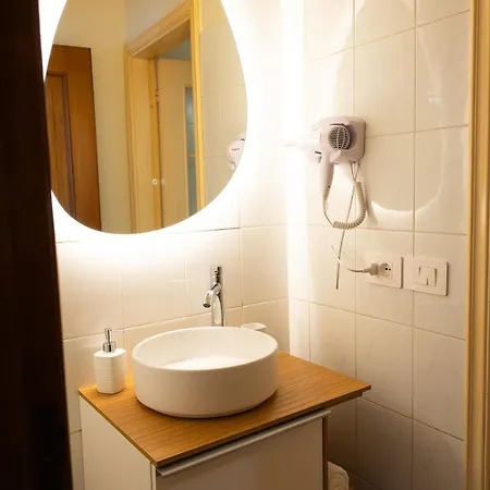 Vrenozi 155 A Due Passi Dall Ospedale Daire Piacenza